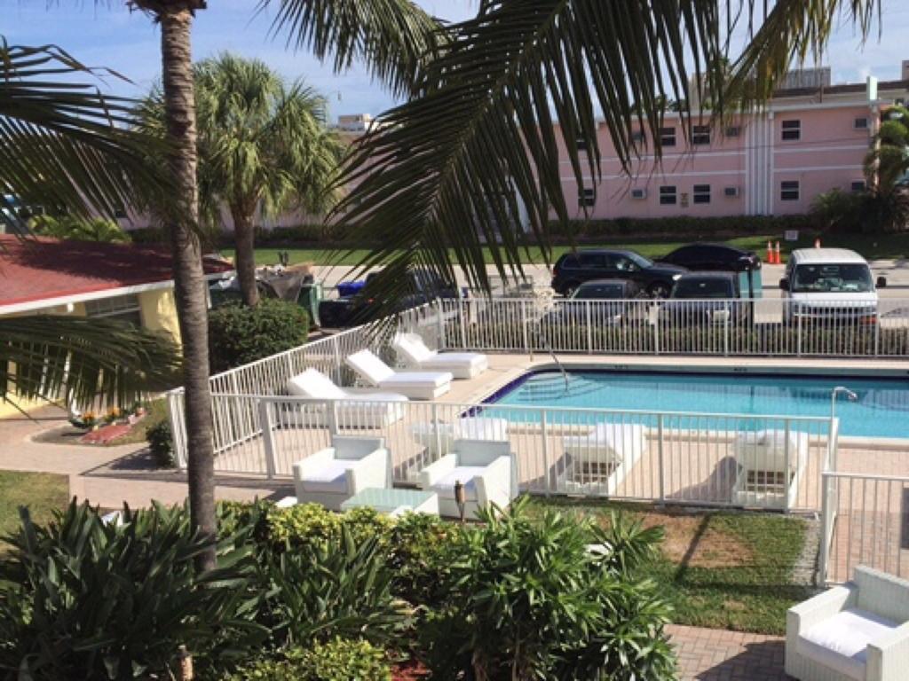 Luna Paradise By The Sea Aparthotel Lauderdale-by-the-Sea Kültér fotó